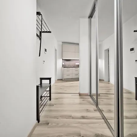 아파트 Stylish Flat - Balcony & Private Parking